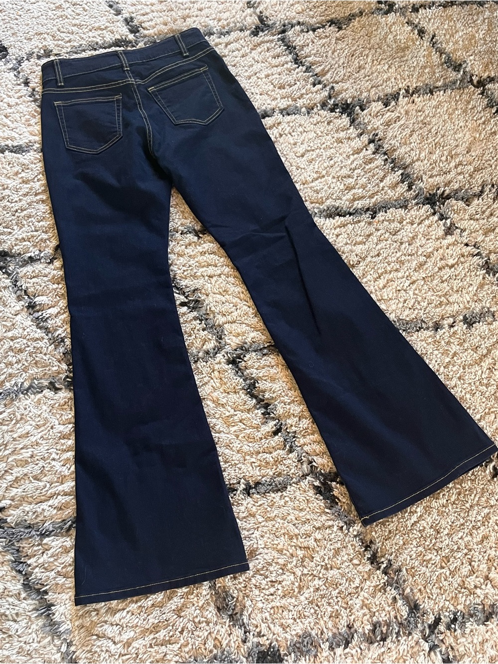 Michael Kors Dark Wash High Rise Flare Jeans Front Patch Pockets Size 8 - Picture 4 of 9